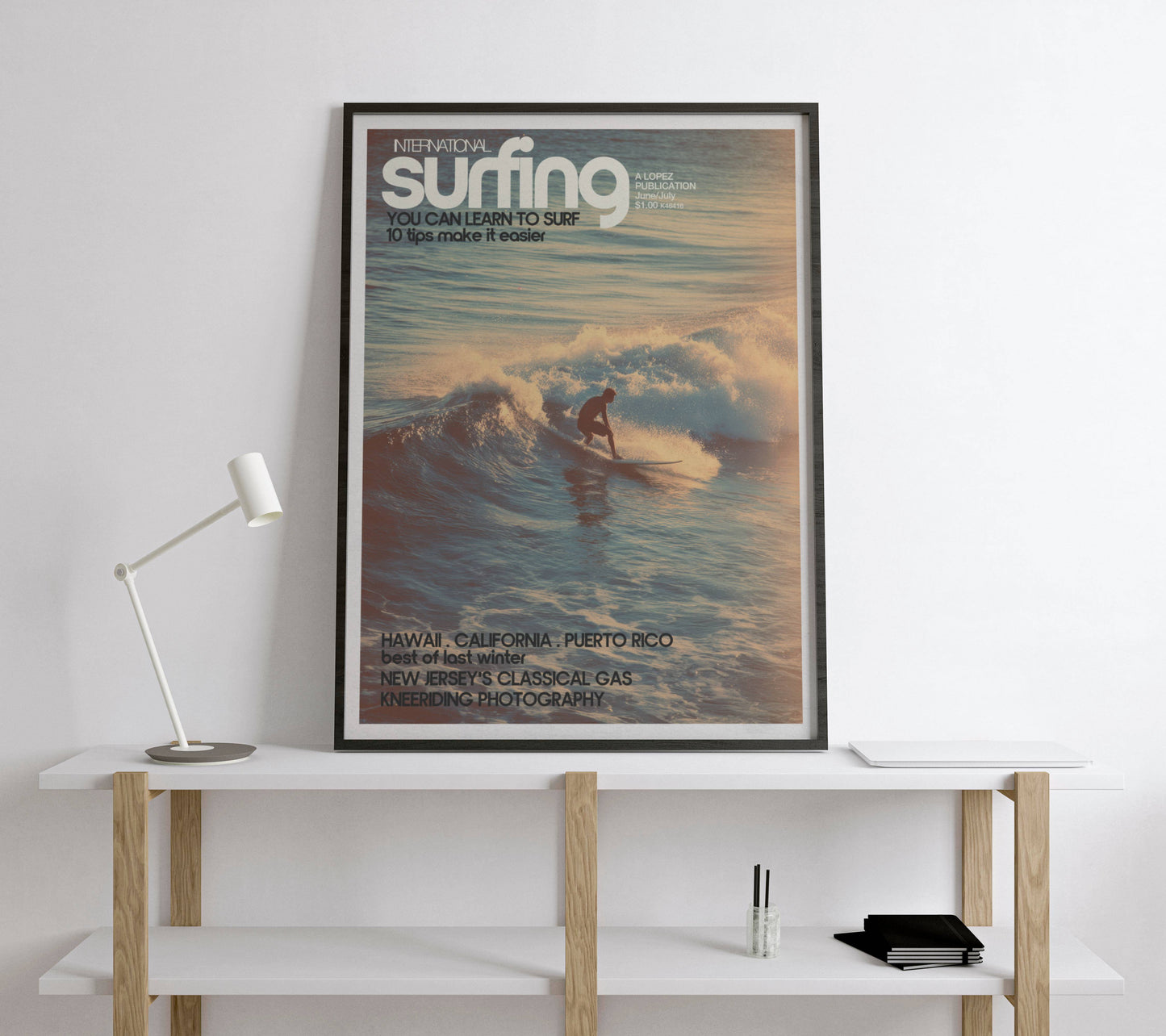 Affiche Surf Sunset – Surfeur rétro lumière dorée