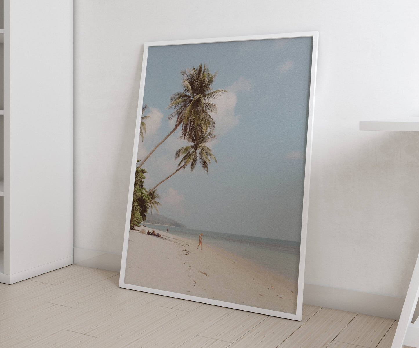 Affiche Plage Tropicale et Palmiers – Évasion Balnéaire Minimaliste | Poster sur Papier Mat