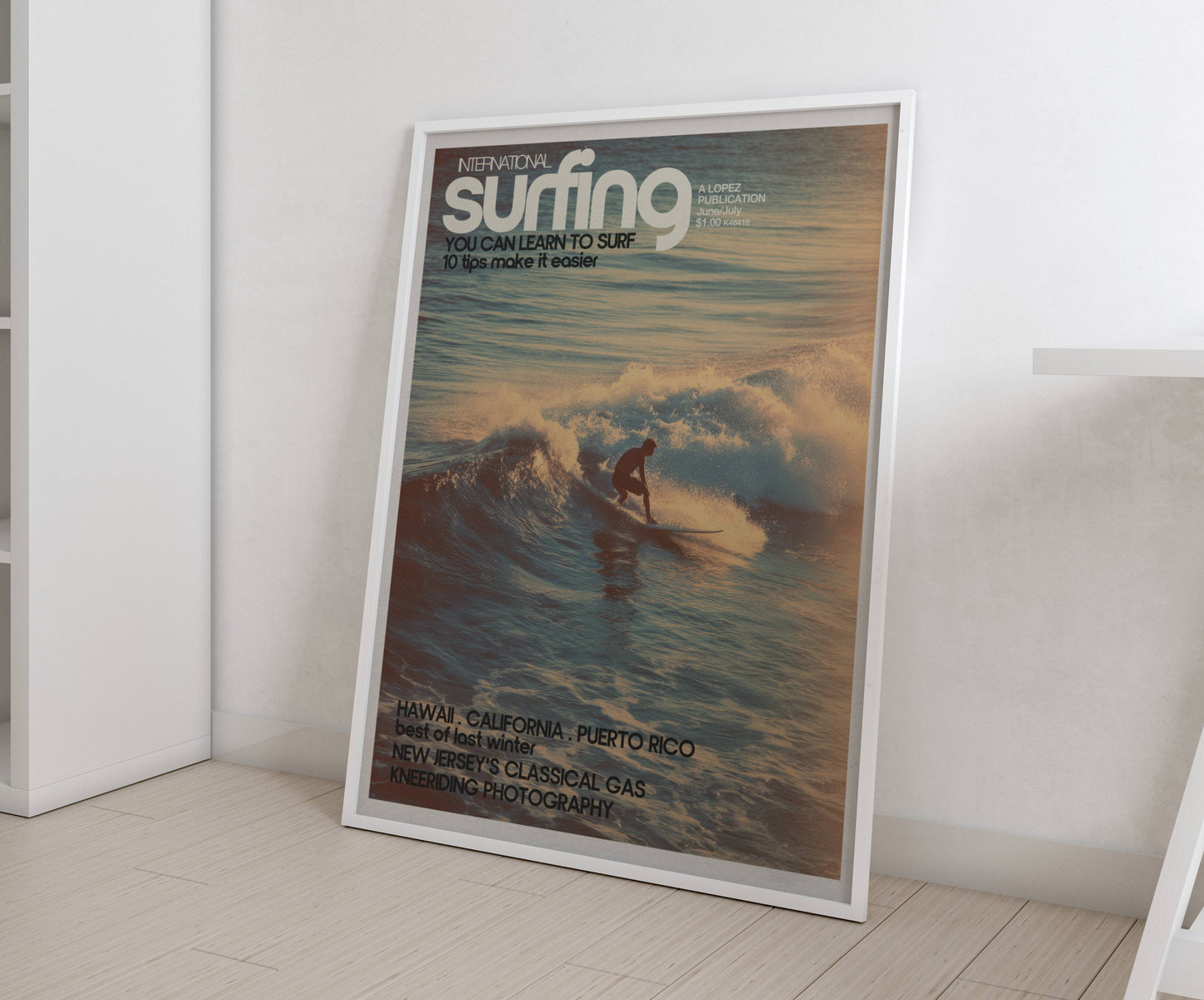 Affiche Surf Sunset – Surfeur rétro lumière dorée