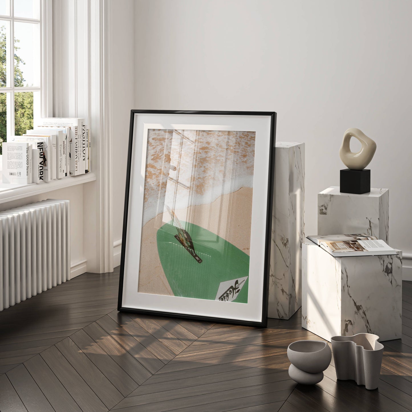 Affiche Planche de Surf sur la Plage – Esprit Océan et Évasion Estivale | Poster sur Papier Mat