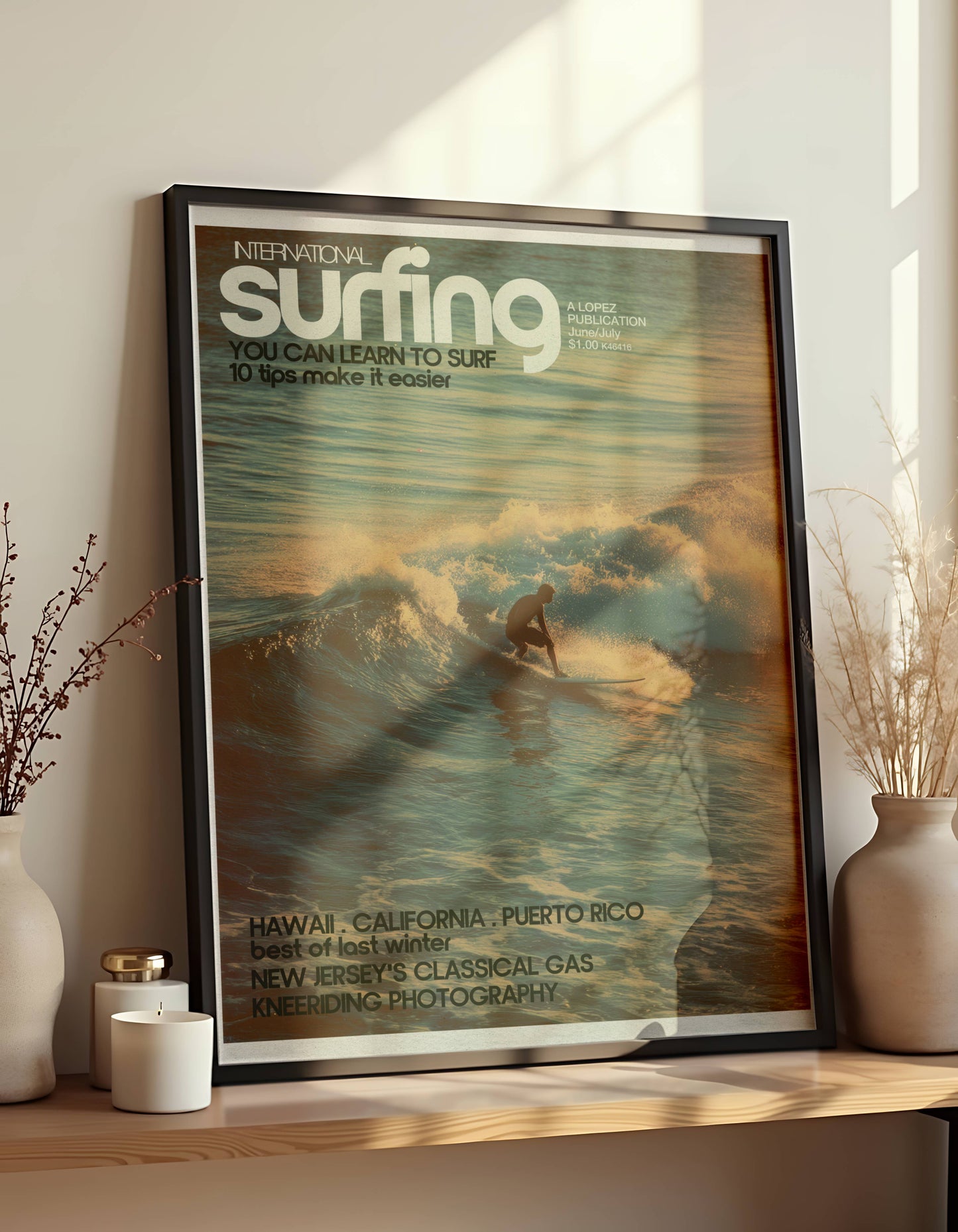 Affiche Surf Sunset – Surfeur rétro lumière dorée