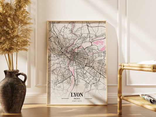 Affiche Carte Ville Minimaliste Lyon France Napolitain – Poster Urbain Moderne Rose & Noir | Décoration Murale Papier Mat