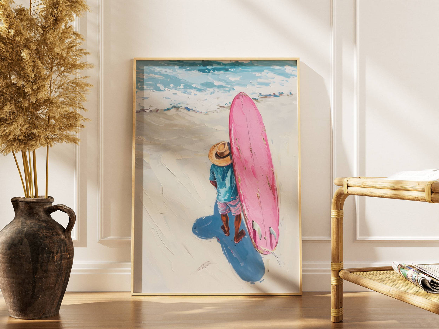 Affiche Trendy Surfeur et Planche Rose – Esprit Plage et Évasion Estivale | Poster sur Papier Mat