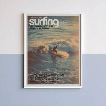 Affiche Surf Sunset – Surfeur rétro lumière dorée