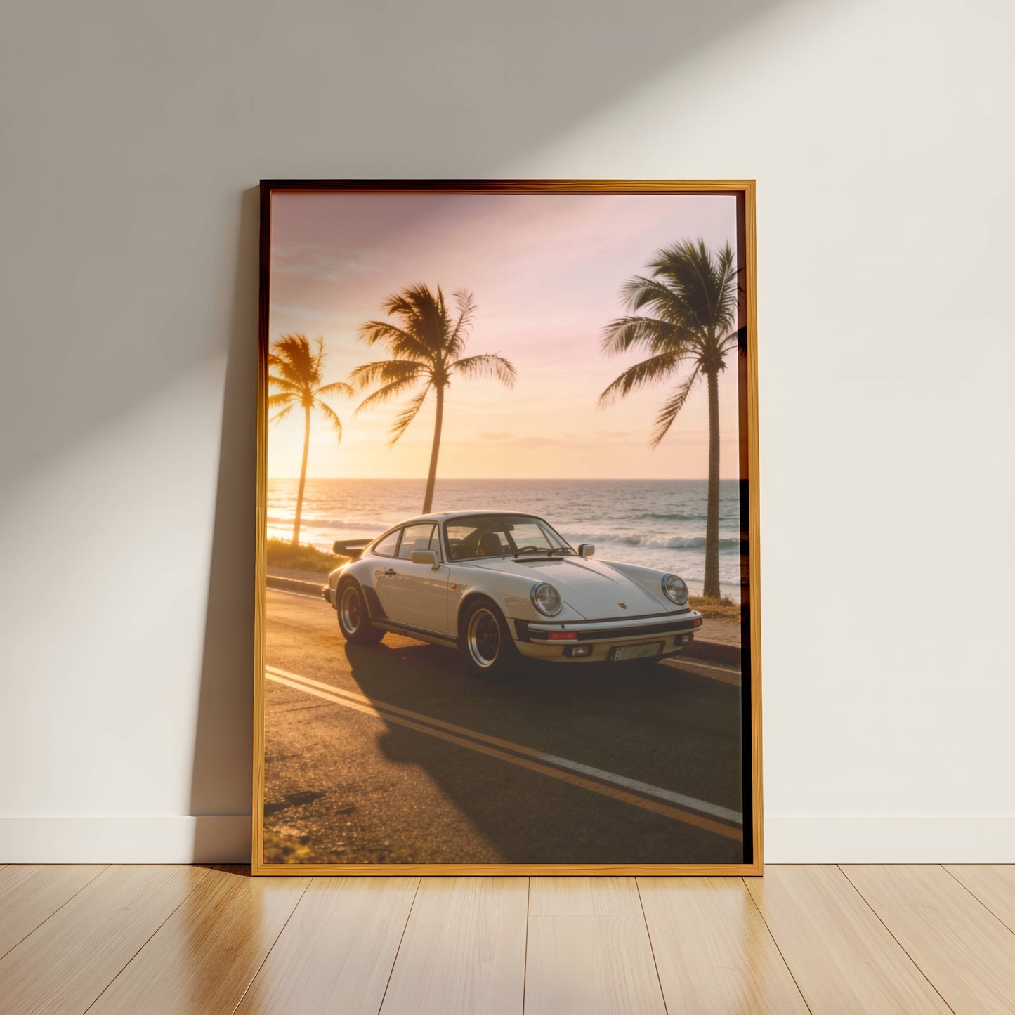 Affiche Porsche Classique en Bord de Mer – Route Côtière au Coucher du Soleil | Poster Automobile Vintage