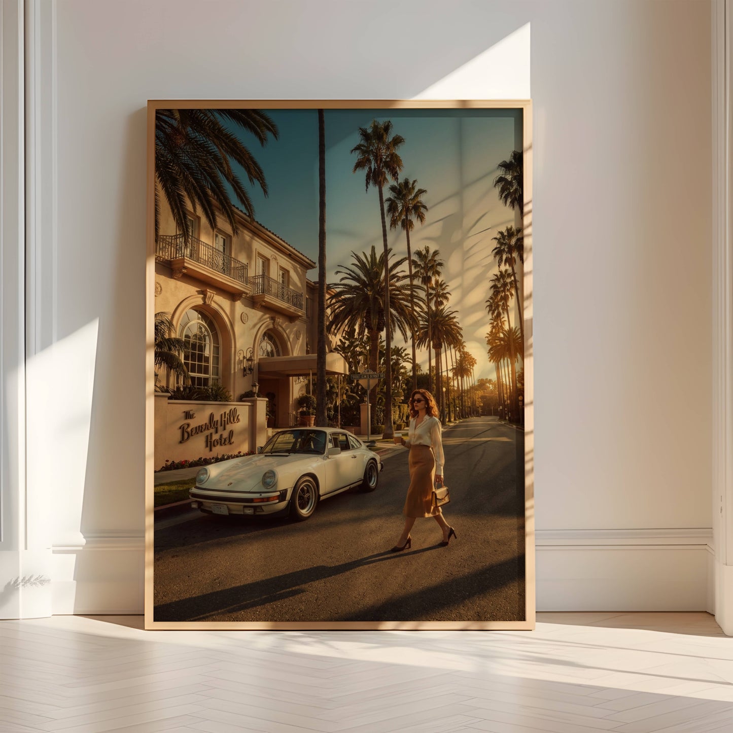 Affiche Porsche 911 Devant Grand Hôtel de Luxe – Élégance Riviera & Lifestyle Premium | Poster Automobile Vintage