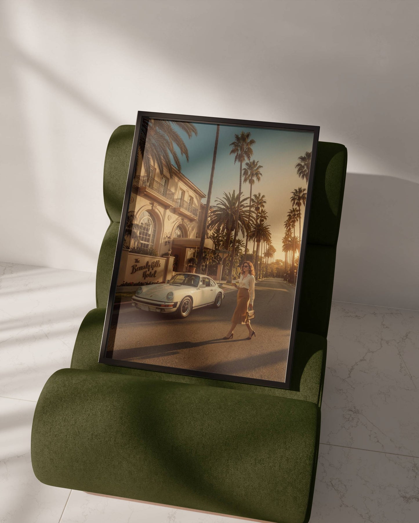 Affiche Porsche 911 Devant Grand Hôtel de Luxe – Élégance Riviera & Lifestyle Premium | Poster Automobile Vintage