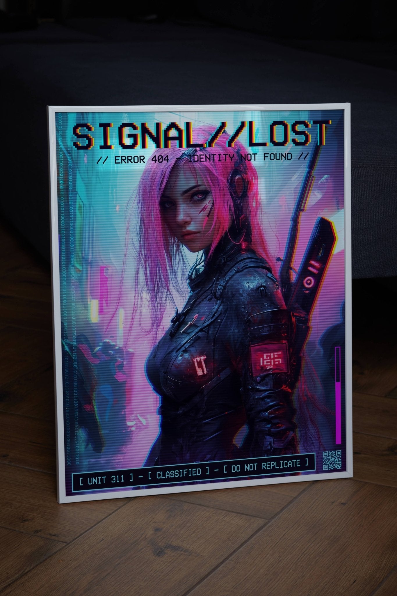 ☣️🧬 Série limitée Art Cyberpunk - Poster Cybergirl Lost Signal - Aura Studio Déco